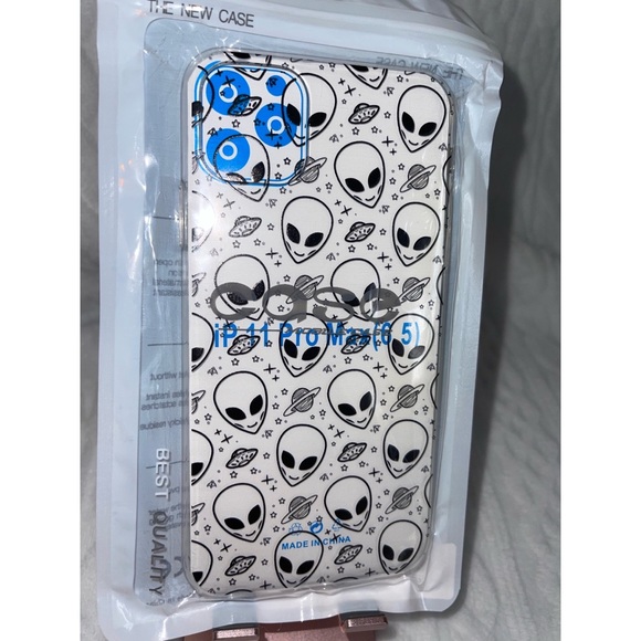 Cartoon Alien iPhone 11 Pro Max Case 👽 - Picture 17 of 17